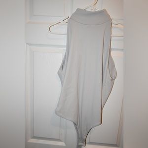 4 for $20 sale😽💨 VS SPORT bodysuit